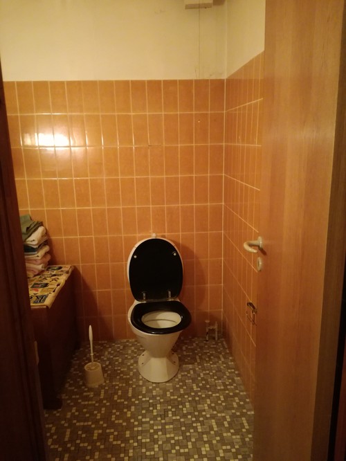 70er badeværelse, gode rÃ¥d modtages 2 badeværelser