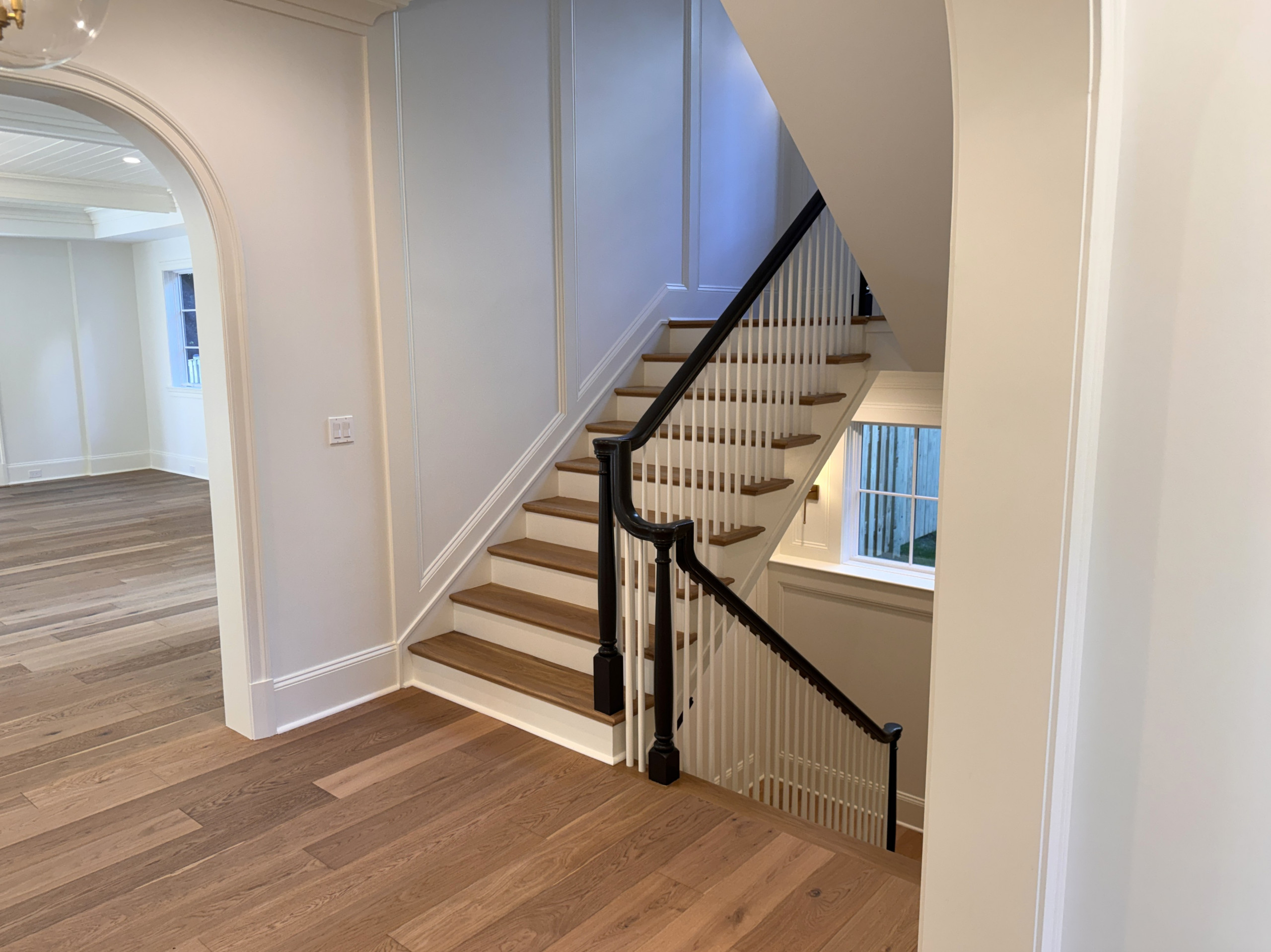 Project #160 | Traditional Box Stair with Gooseneck Handrail