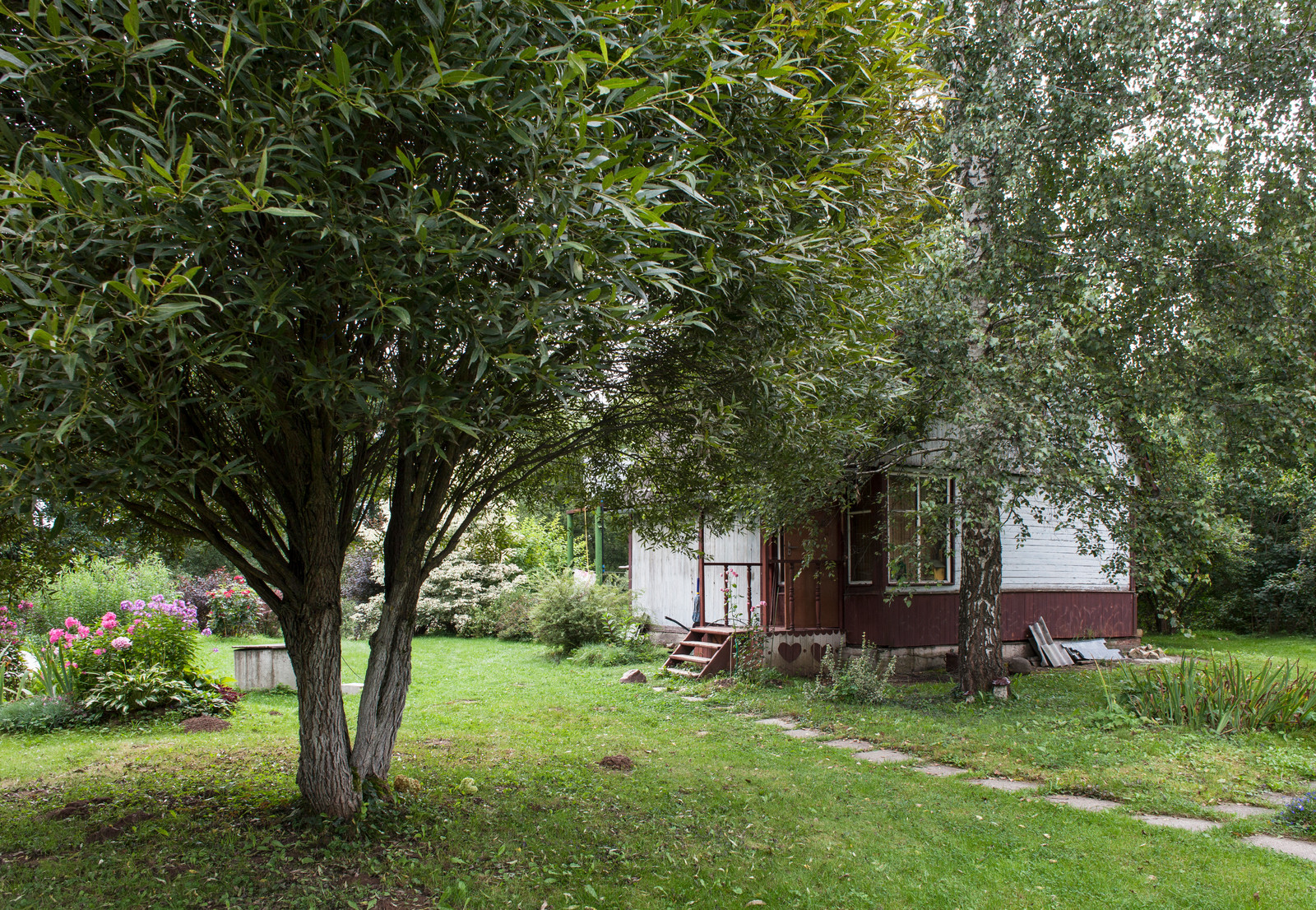 Летний домик в деревне с семейной историей.