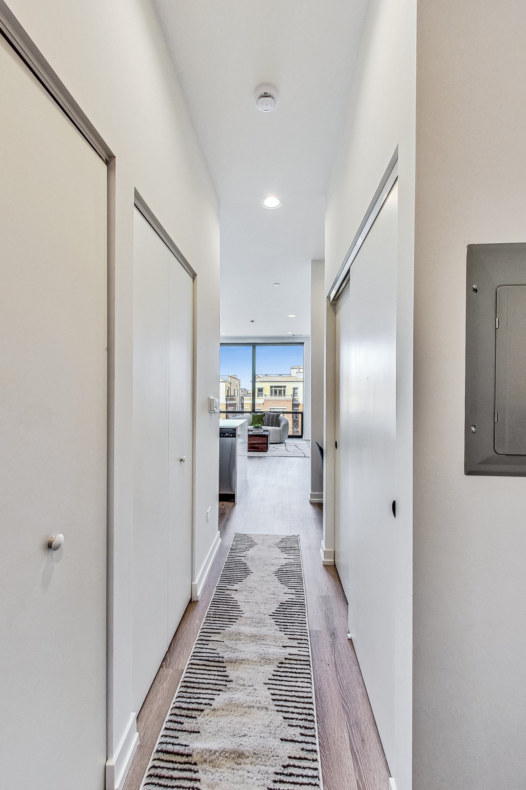 Low Line Commons Phase 2  | Model Unit 407 Staging