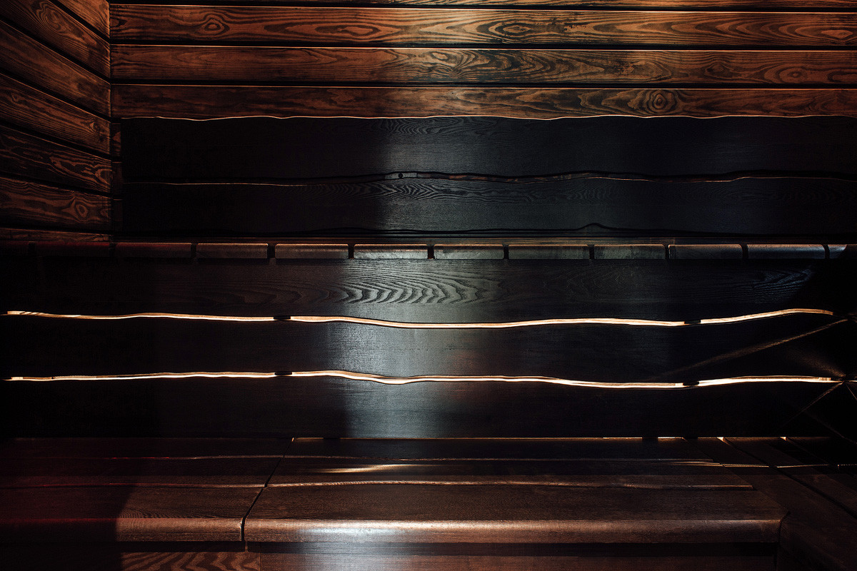 Полки из термоясеня.