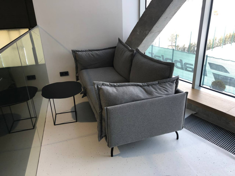 Диван в ВИП зону