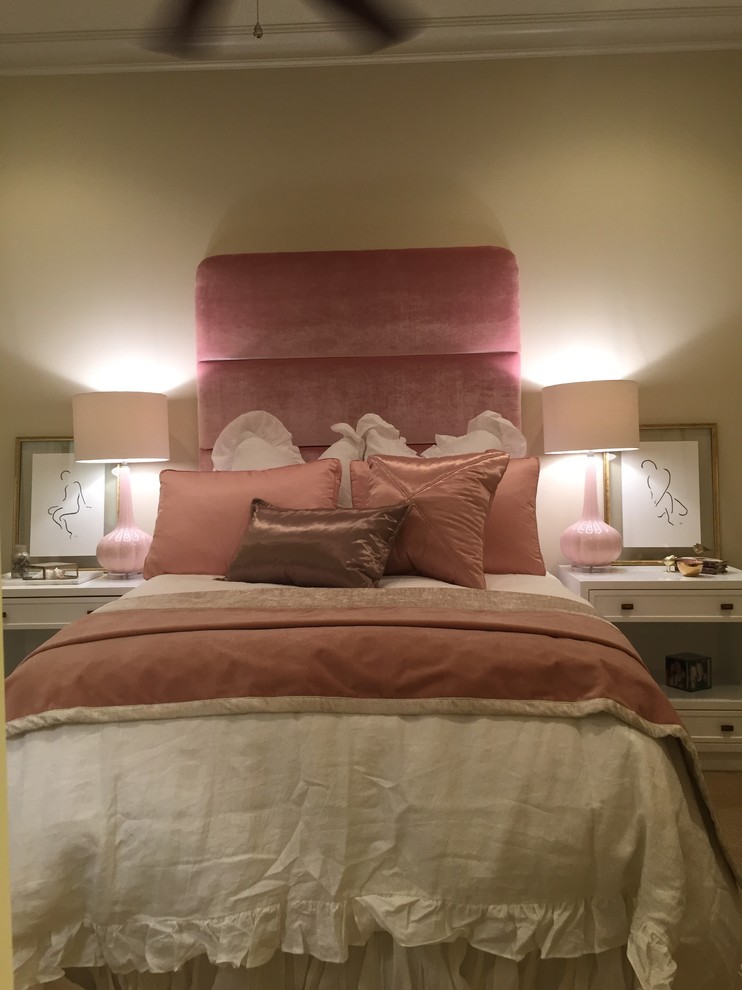 Home design - transitional home design idea in Jackson