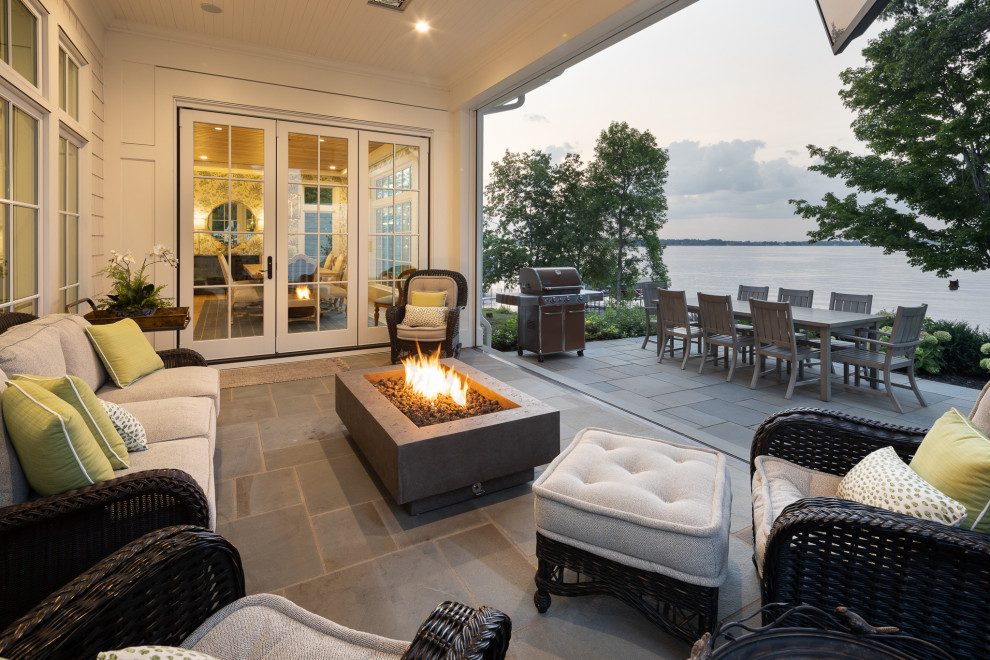 Beach style patio photo in Minneapolis