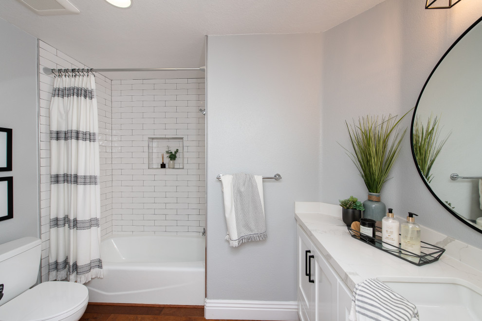 Transitional bathroom photo in Orange County