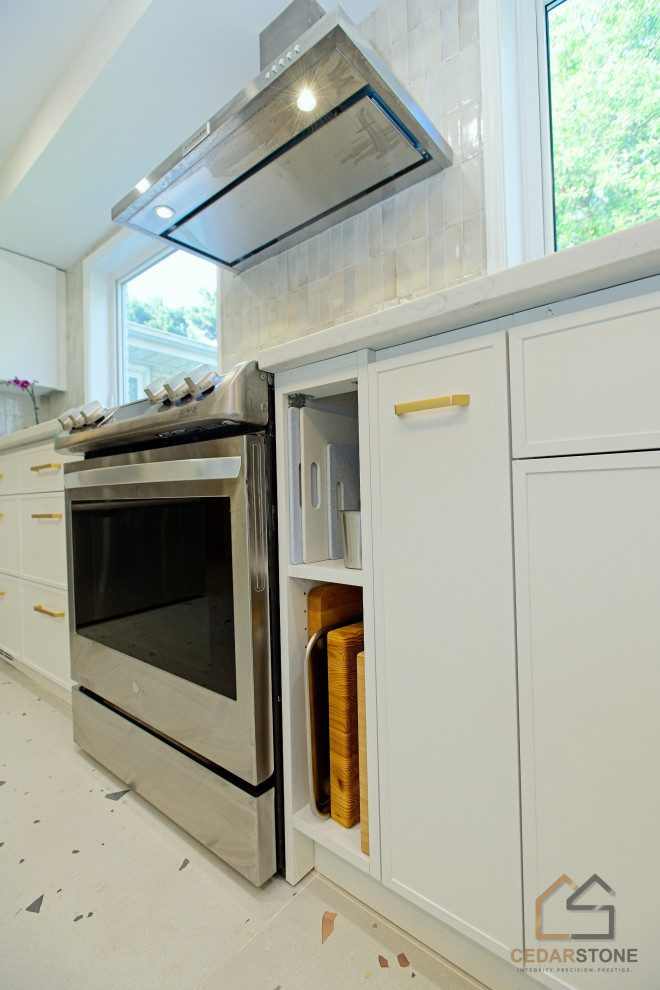 Round Edge Retreat in Etobicoke