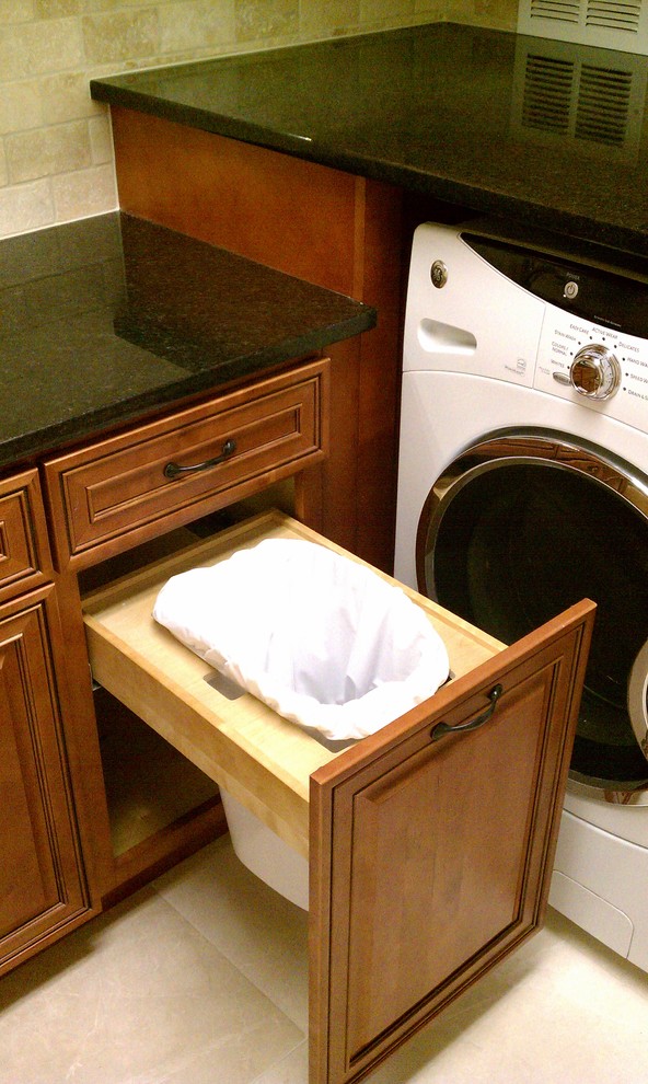 Photo of a traditional laundry room in Charlotte.