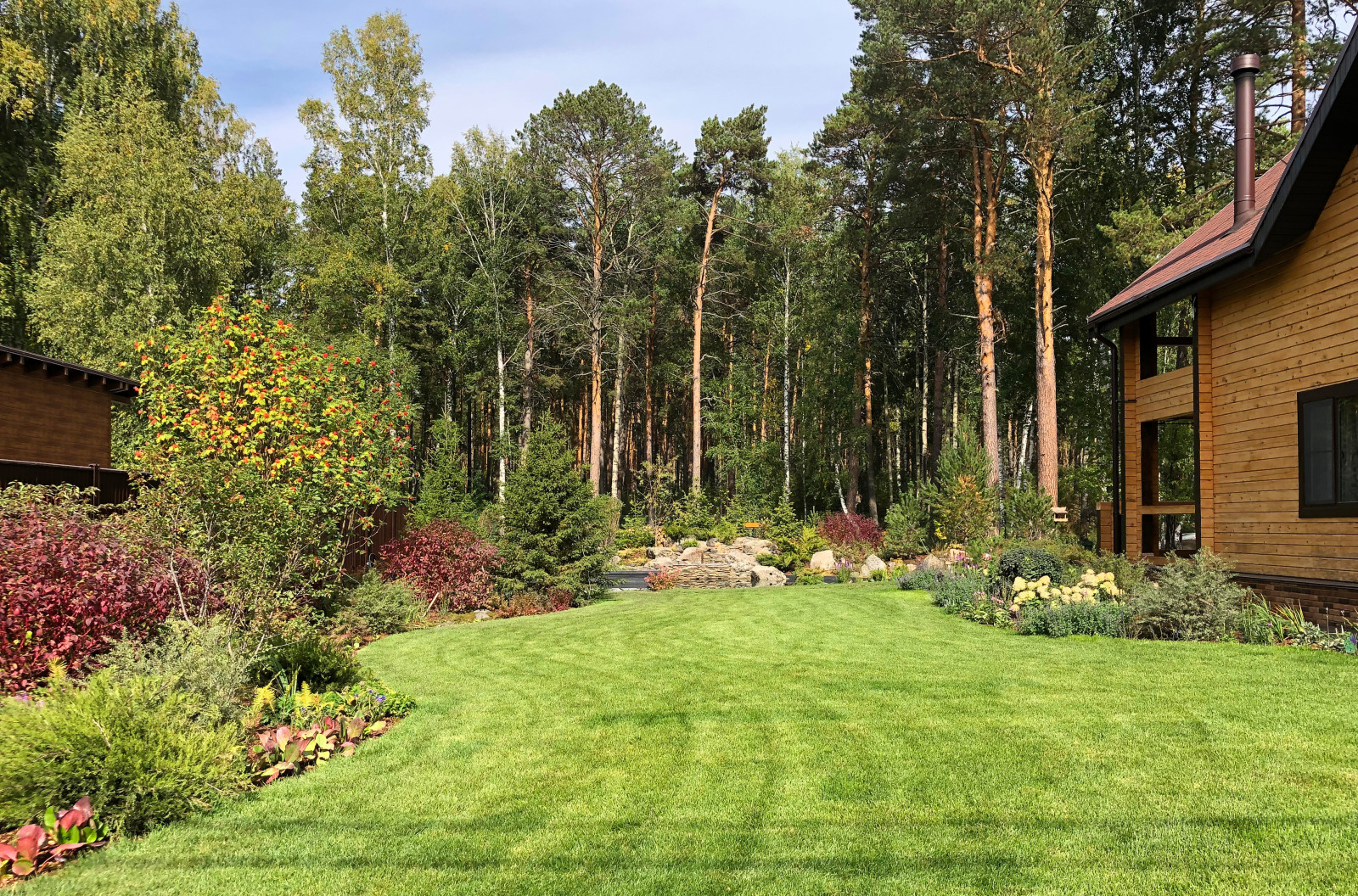 Усадьба на краю леса