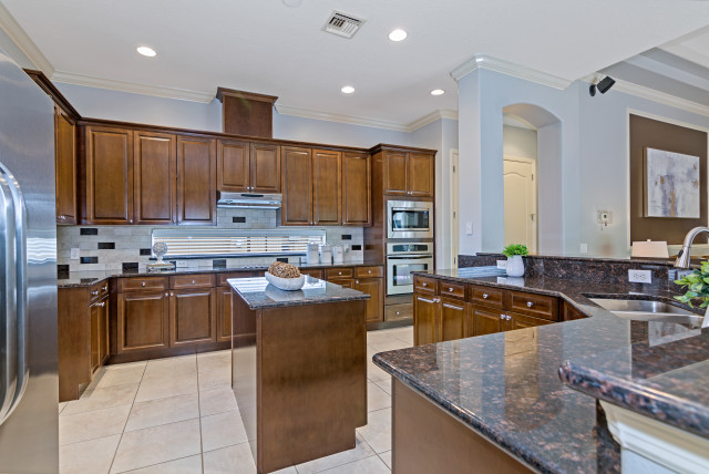 2339 Pinehurst Ct transitional