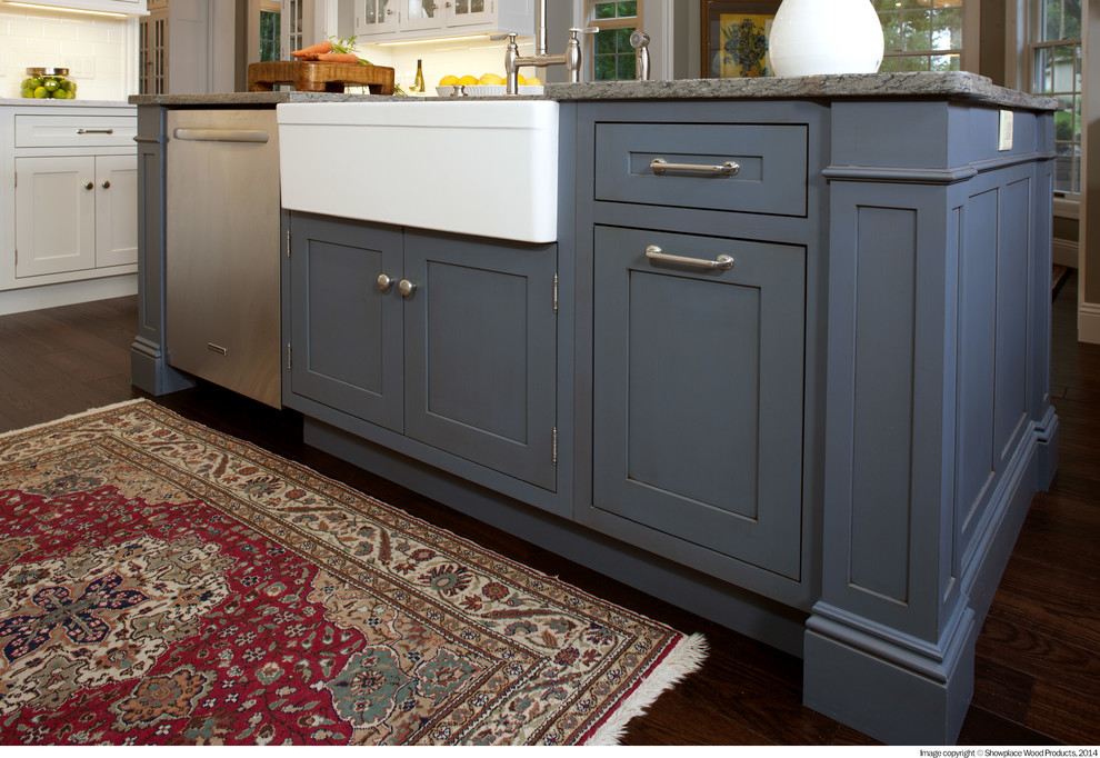 Kitchen Island with Farmhouse Sink