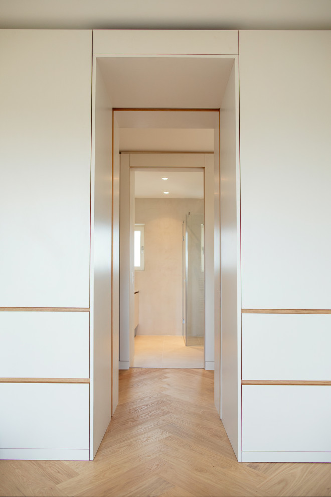 Modernes Ankleidezimmer in Berlin