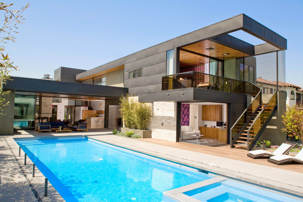 Design ideas for a contemporary rectangular pool in Los Angeles.