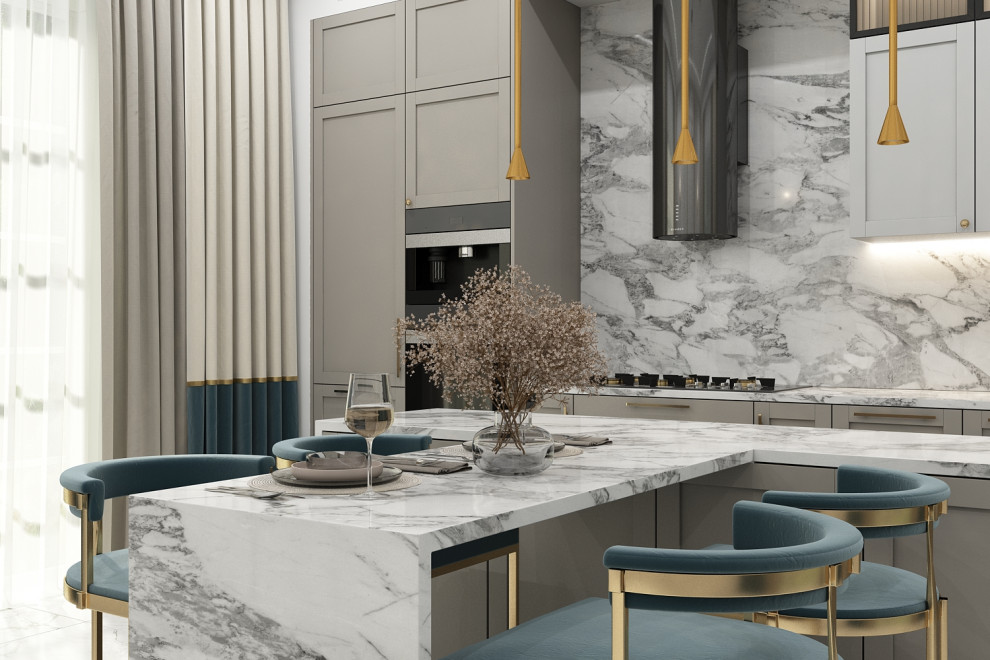 Светлая кухня в частом доме