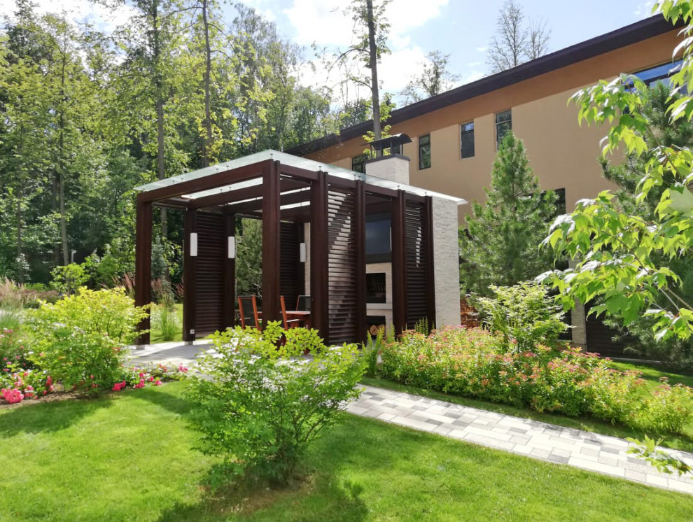 Беседка со стеклянной крышей