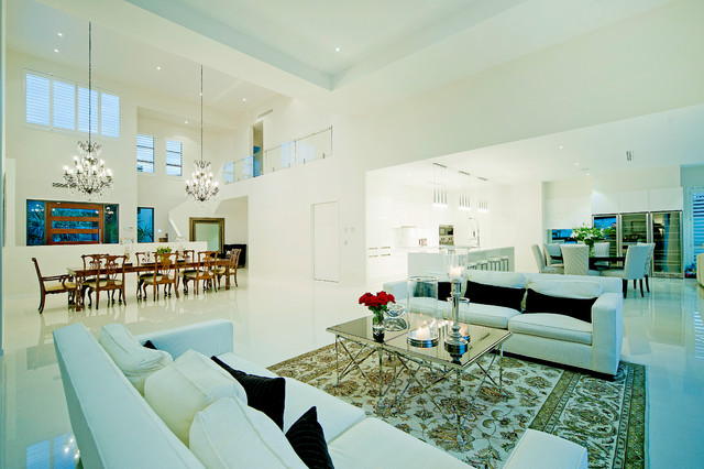 Sanctuary Cove contemporary-vardagsrum