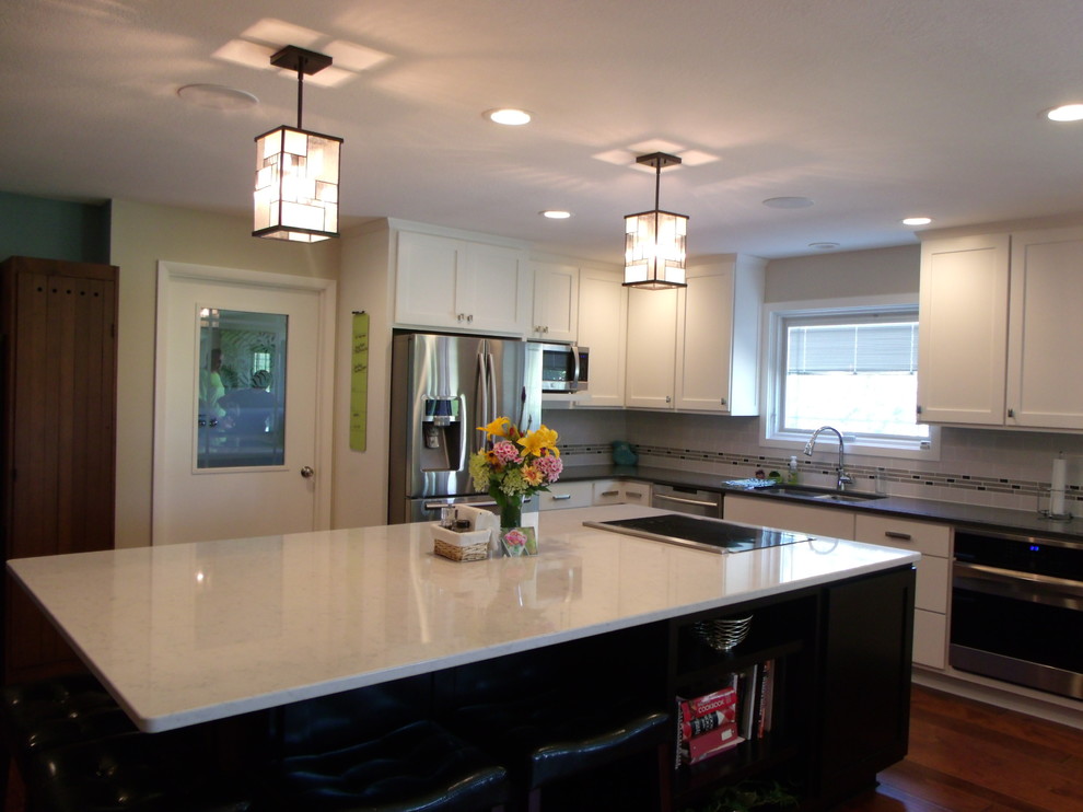 Kitchen - kitchen idea in Omaha