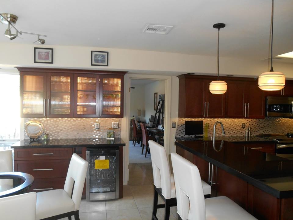 Inspiration for a transitional kitchen remodel in Phoenix
