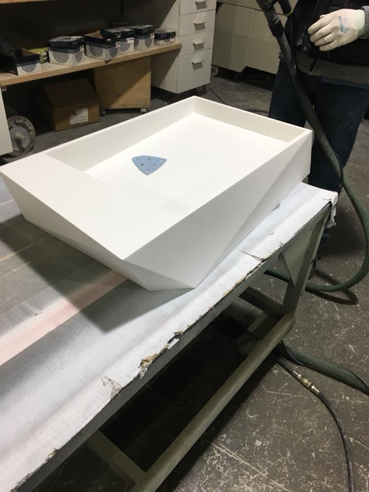 Création en Corian, Résine minérale, Pierre acrylique