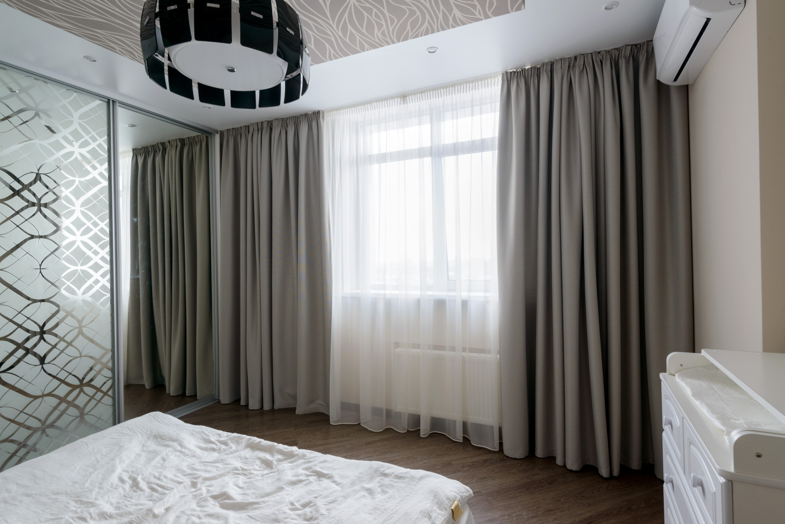 Трехкомнатная квартира-студия в современном стиле