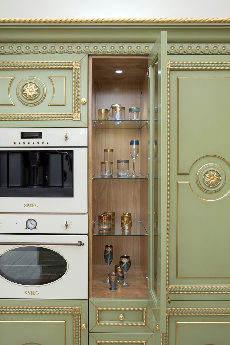 Роскошные Кухни