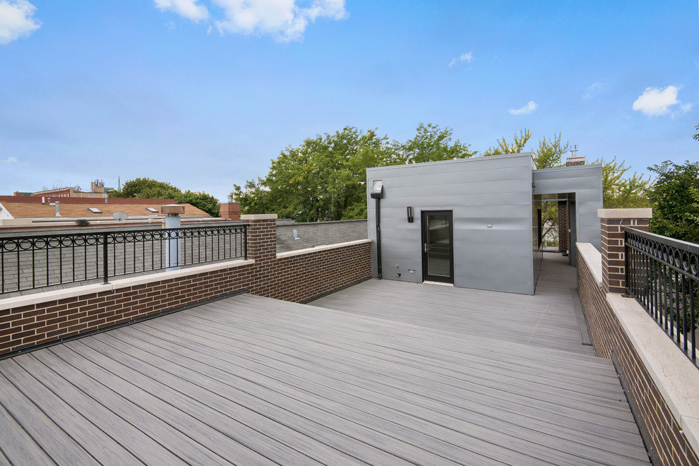 Deck - modern deck idea in Chicago