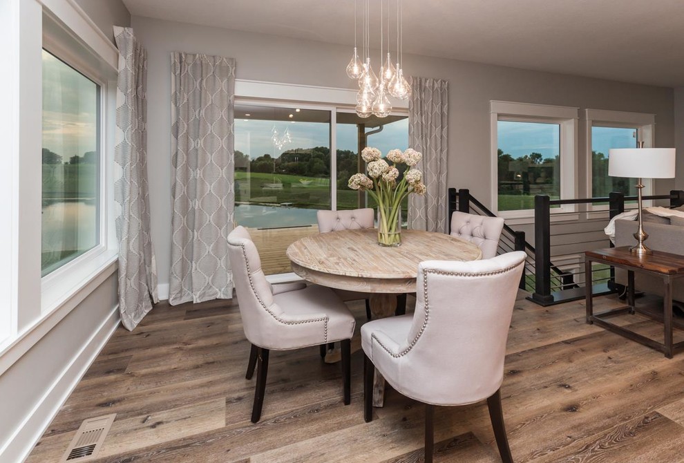 Dining room - transitional dining room idea