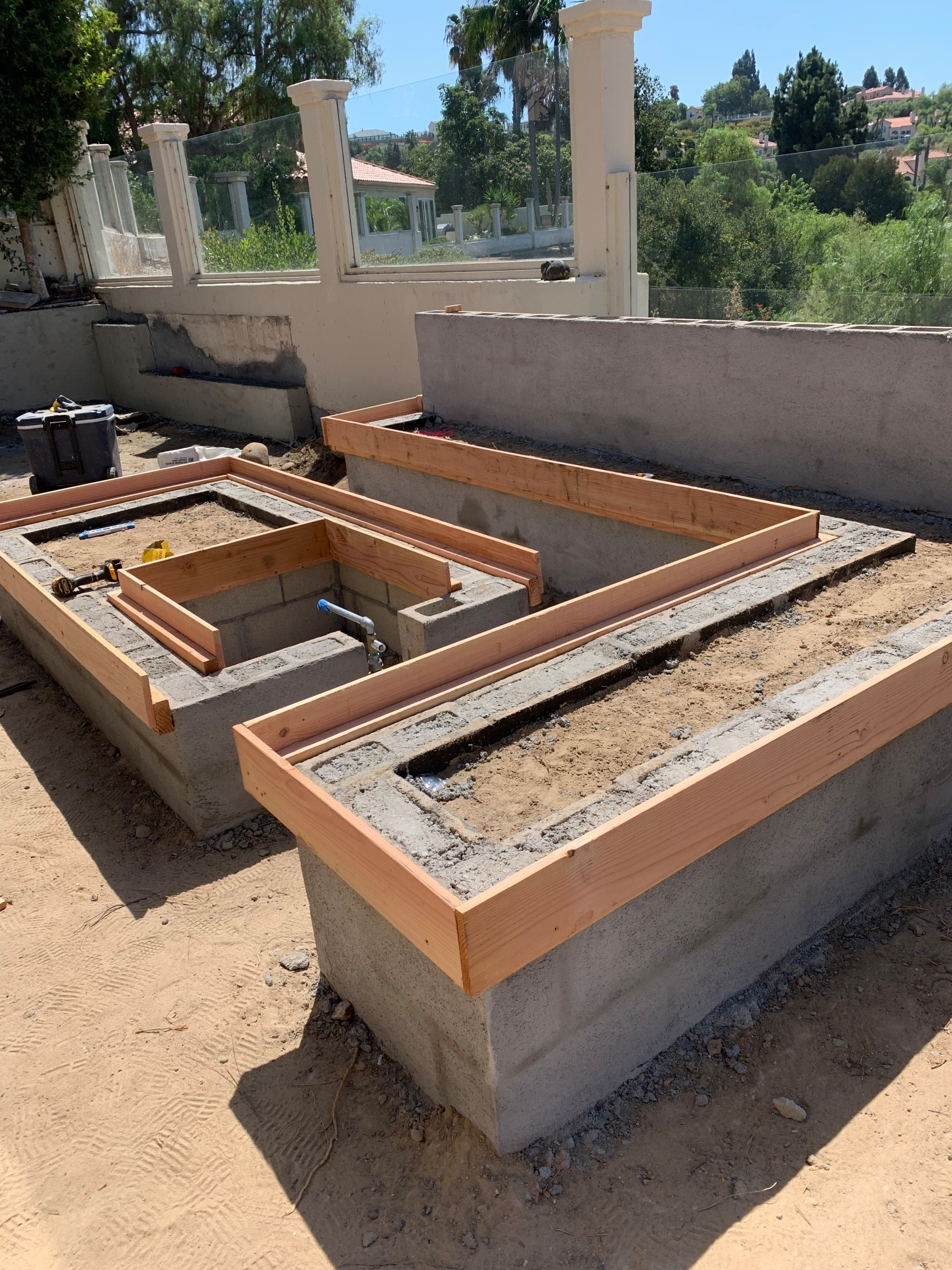 Building a Fire Pit Lounge in Rancho Santa Fe