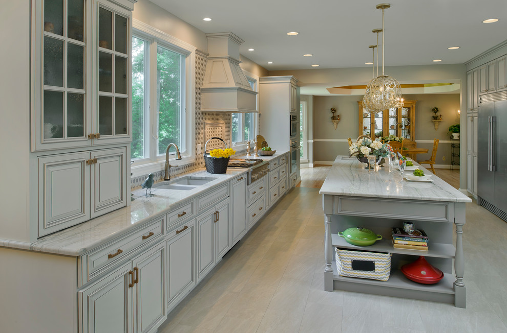 Transitional kitchen photo in Baltimore