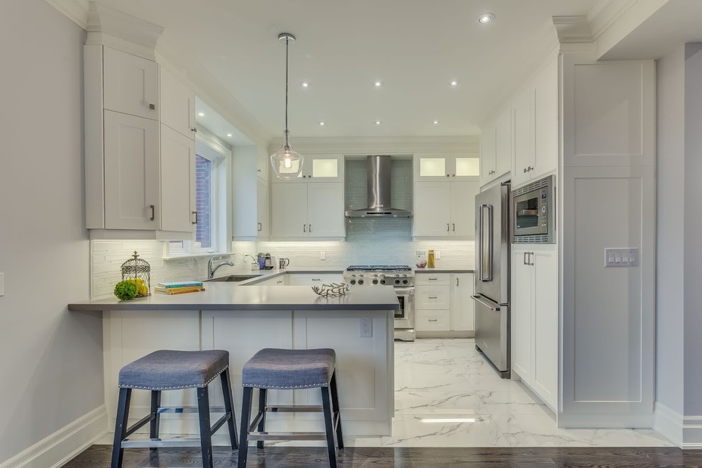 Kitchen - kitchen idea in Toronto