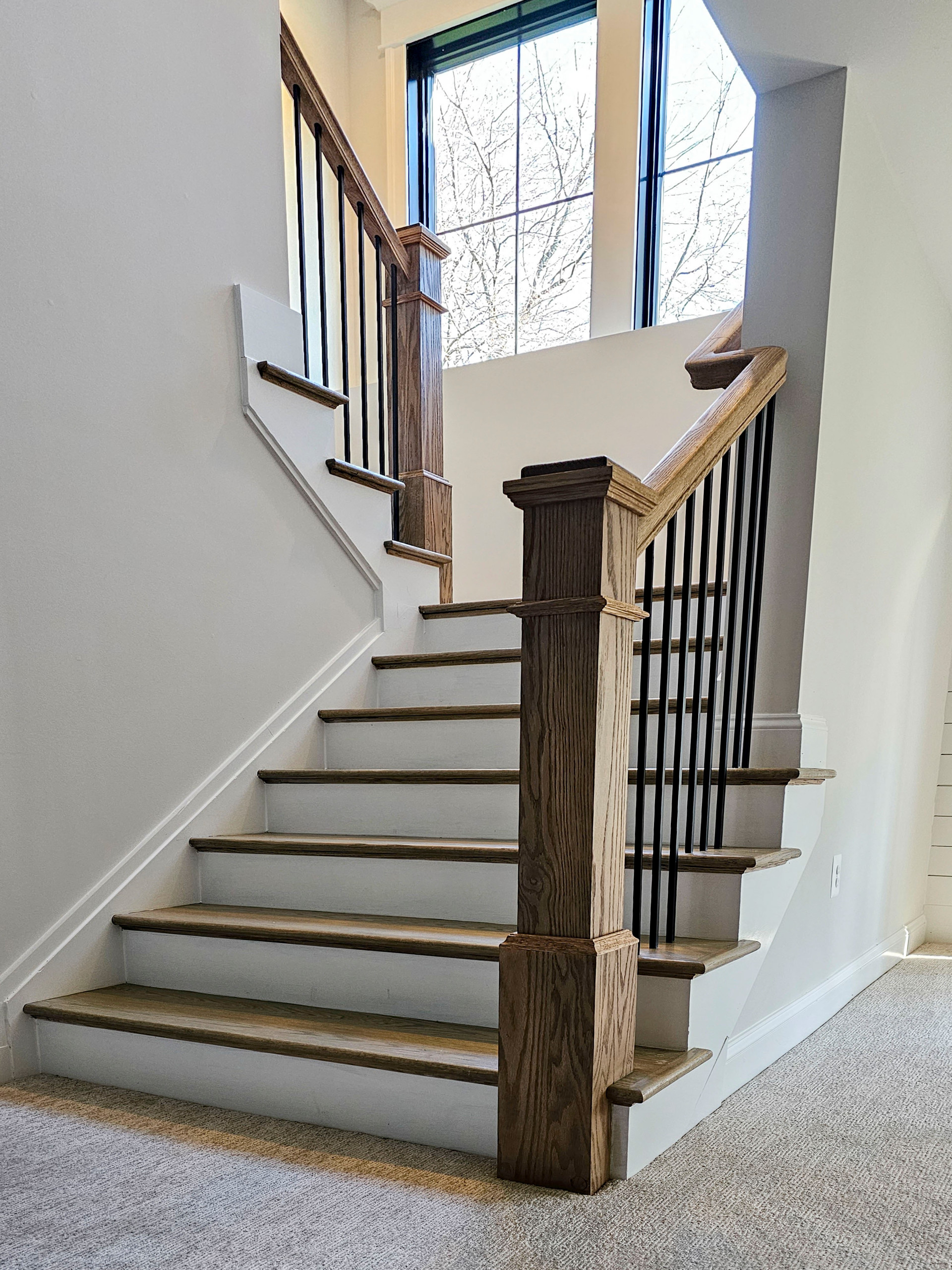 105_Modern and Bold U-Shaped Staircase, Vienna VA 22180