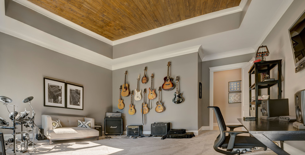 Transitional home design photo in Charlotte