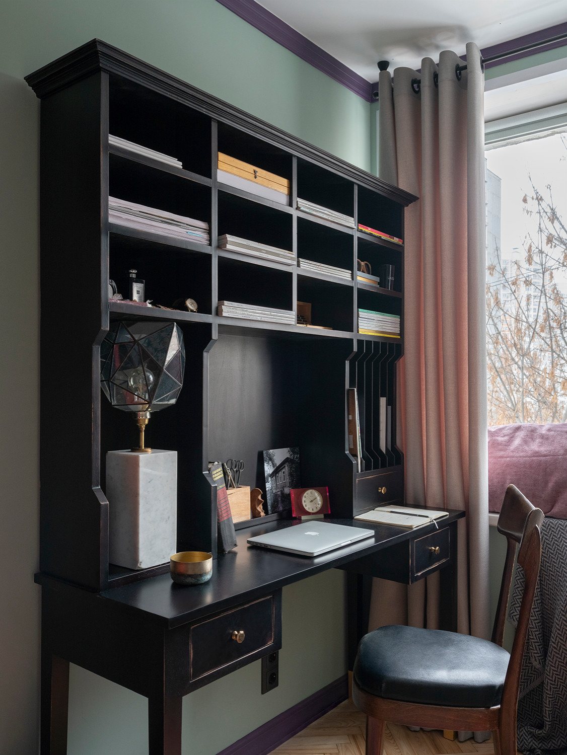 Комната-кабинет интерьерного фотографа Дины Александровой