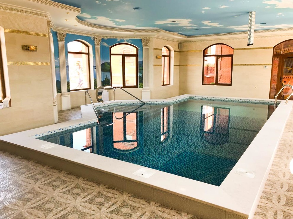 Отделка борта бассейна мрамором Venezia Delicata