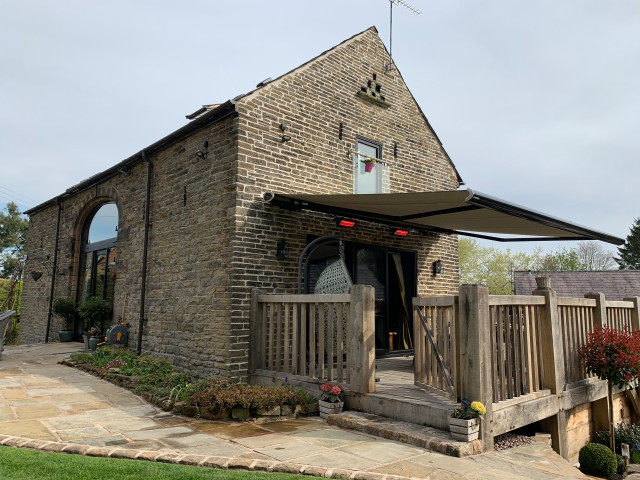 Barn Conversion and side extension rustikt-hus-og-facade
