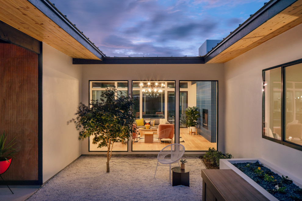 Patio - mid-sized 1950s patio idea in San Francisco with no cover
