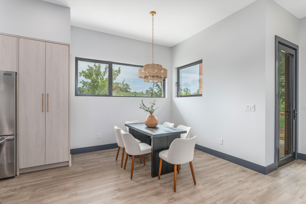 19 Woodbine Rd.