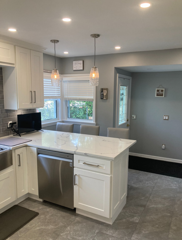 Maximum Storage Kitchen - Levittown