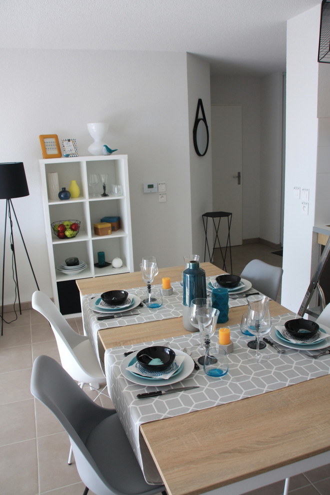 Inspiration for a scandinavian dining room in Toulouse.