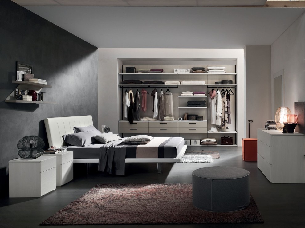 Inspiration for a modern storage and wardrobe in Miami.