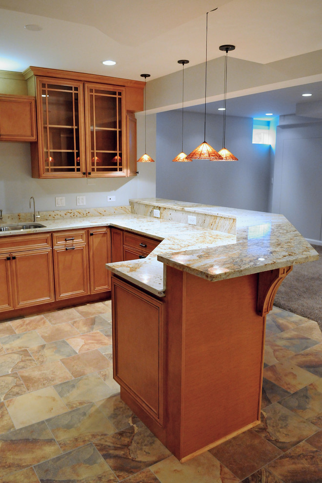 Transitional kitchen photo in Chicago