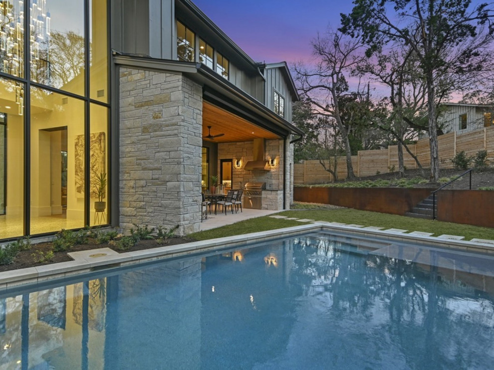 Inspiration for a transitional pool remodel in Austin
