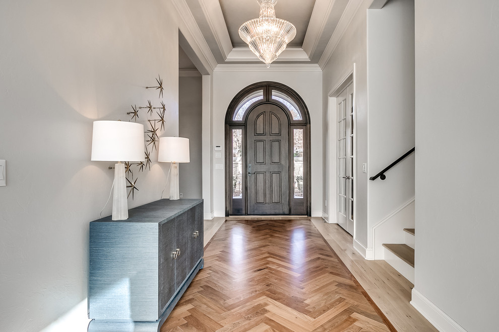 This is an example of a transitional hallway in Oklahoma City.
