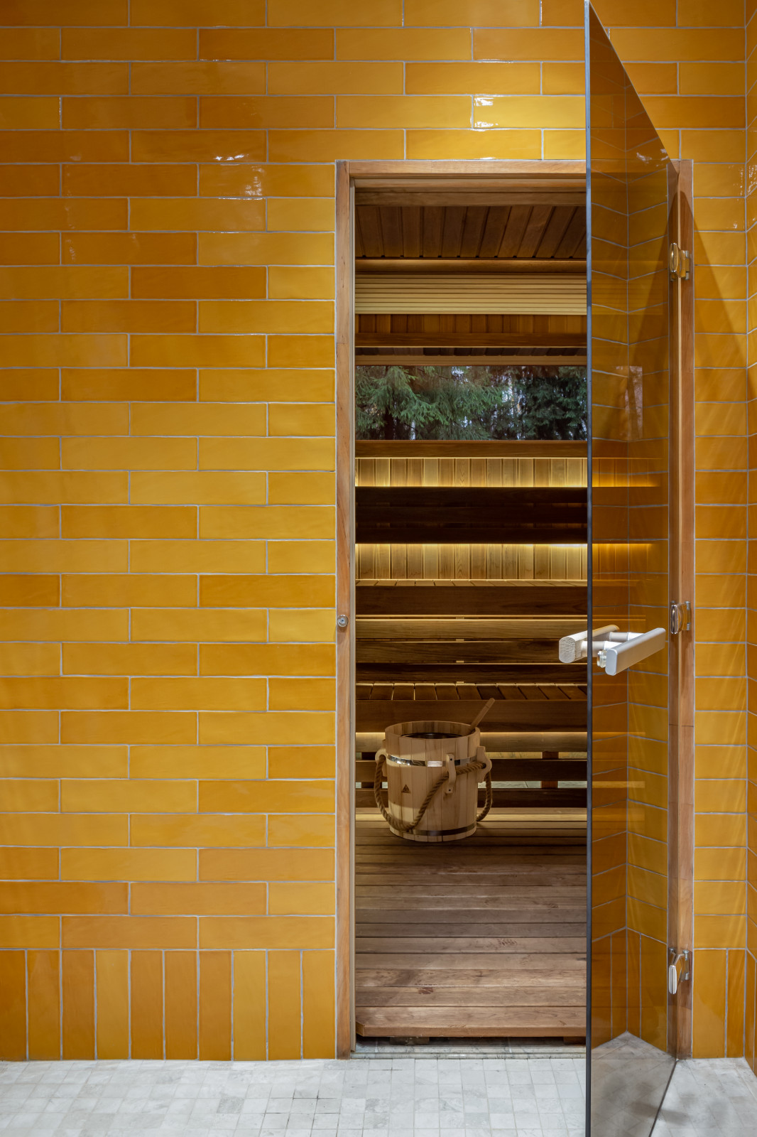 Современный банный дом 67 м² в Подмосковье