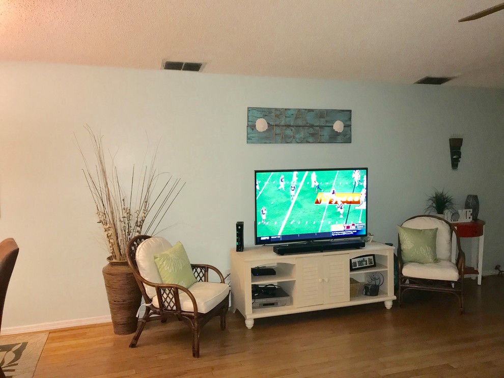 Long living room Wall