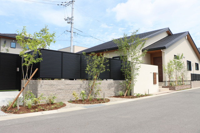 ＃050　奥へと誘う moderno-fachada
