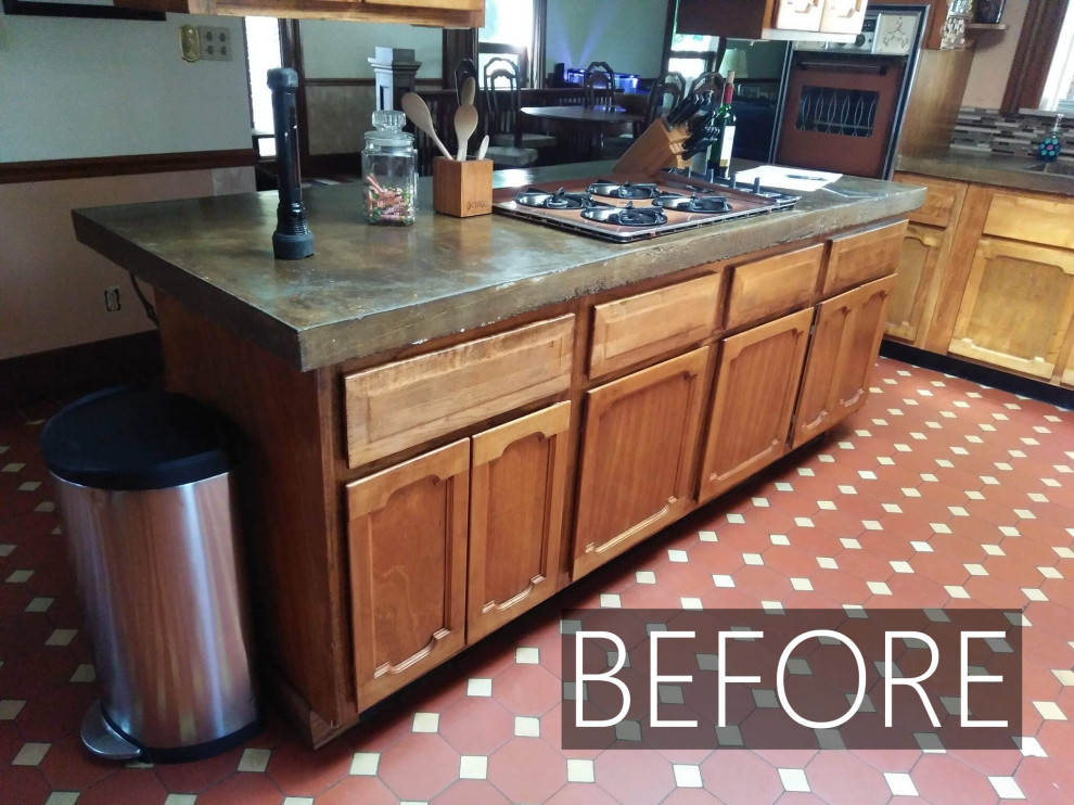 Home design - transitional home design idea in Indianapolis