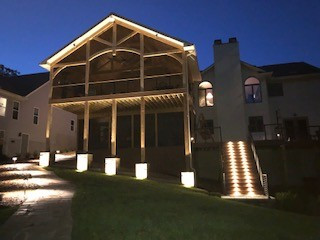 116 Motthaven Drive - Timber Frame Deck Addition