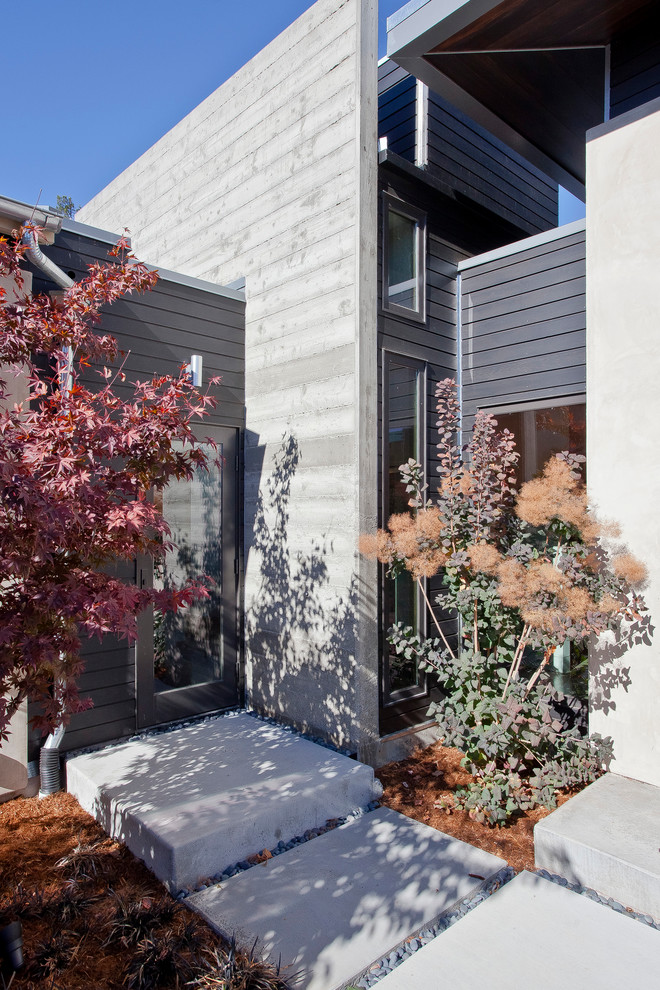 Inspiration for a modern exterior in San Francisco.