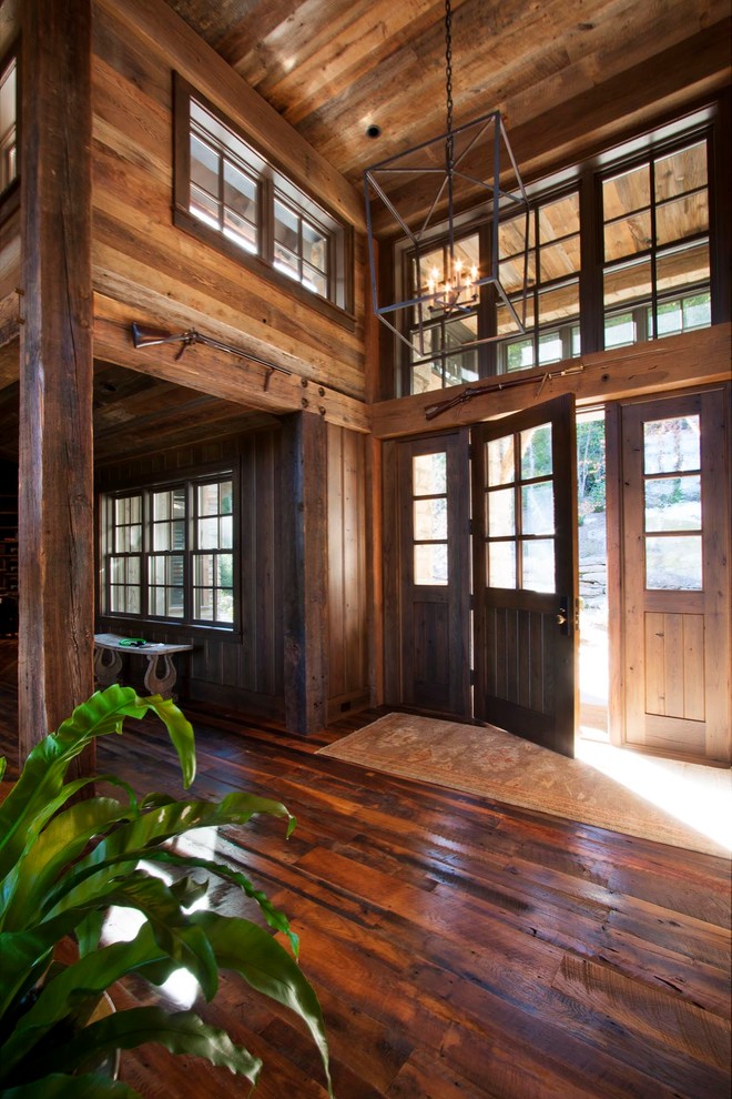 Entryway - rustic entryway idea