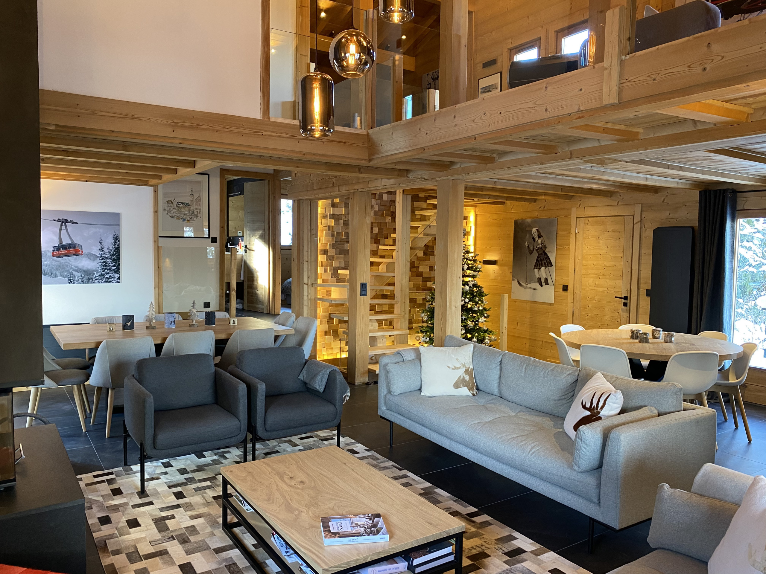 CHALET BOIS ET CONTEMPORAIN